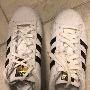 adidas superstar almost new